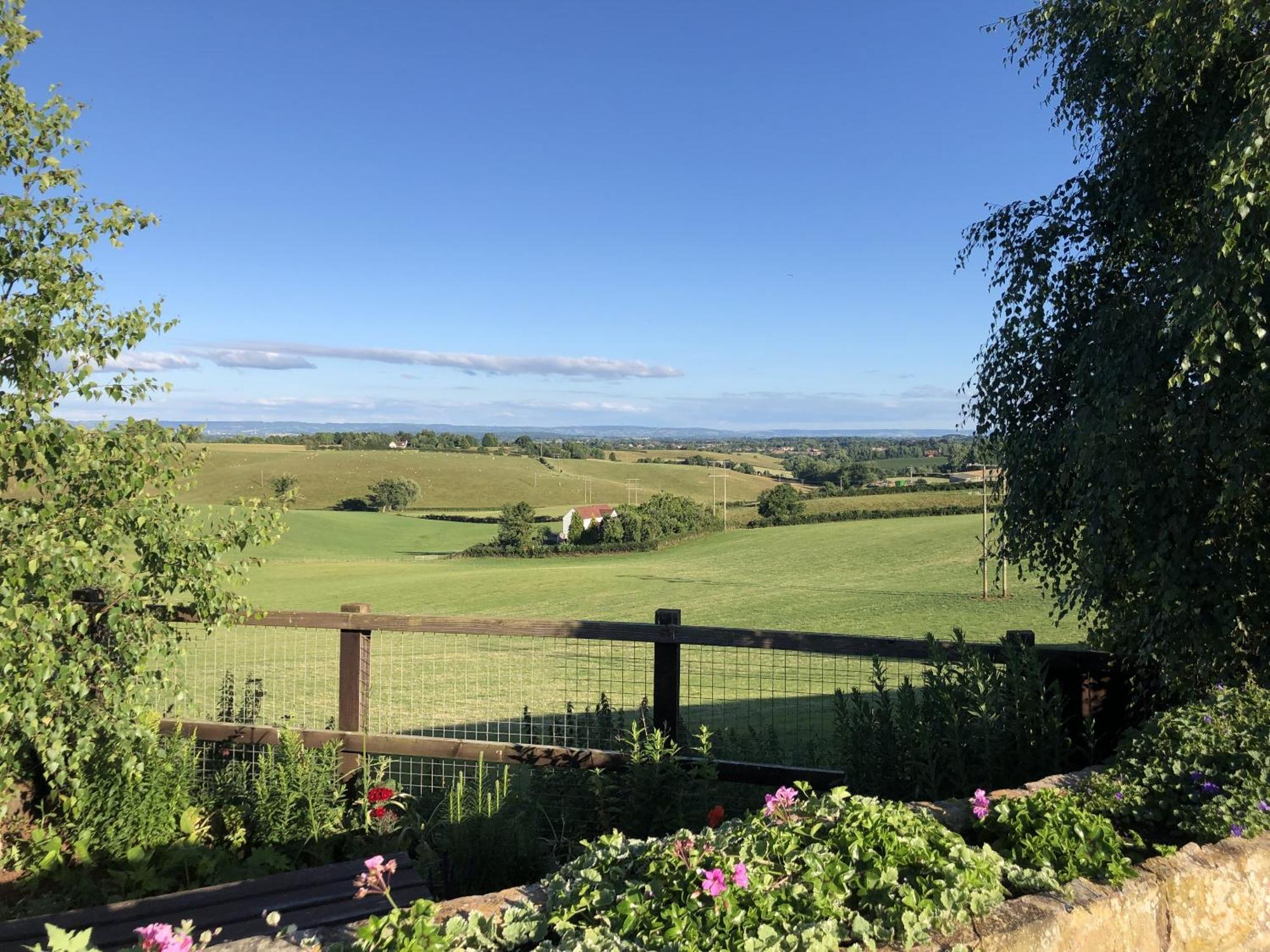 Betula Views Studio Newent Екстериор снимка